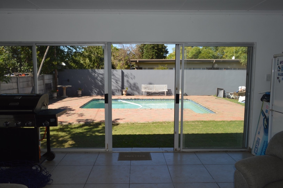 4 Bedroom Property for Sale in Flamwood North West